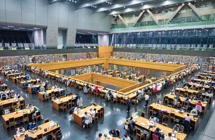 金秋共绘奋进新图景——10月全国各地经济社会发展观察