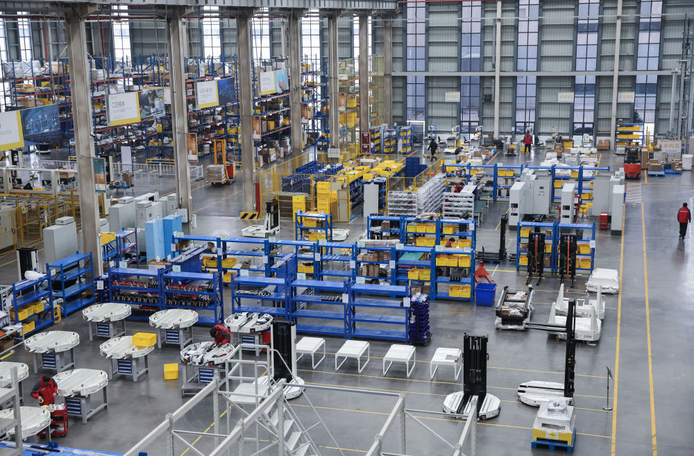 两会财经眼：金融赋能与惠民利企偕行