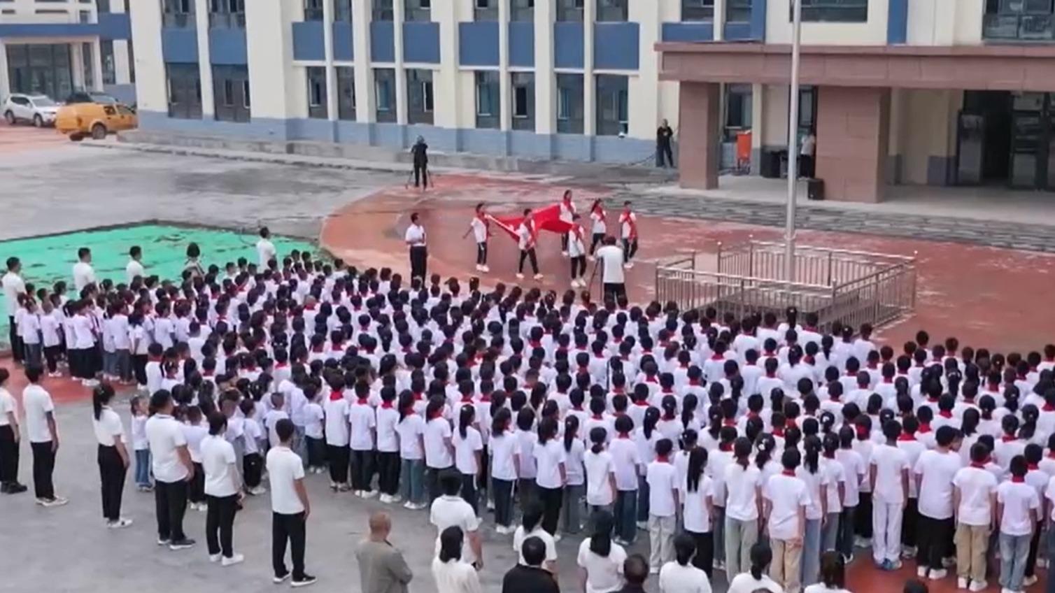 闽粤赣边区纵队以胜利为新中国献礼